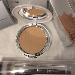 It cosmetics Celebration foundation “Medium”